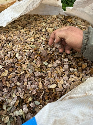 Златолит персиковый декоративная каменная крошка купить в Долгопрудном