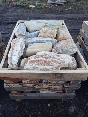 Златолит жёлтый, жёлто-зелёный глыбки и валуны для ланшафтного дизайна купить в Долгопрудном