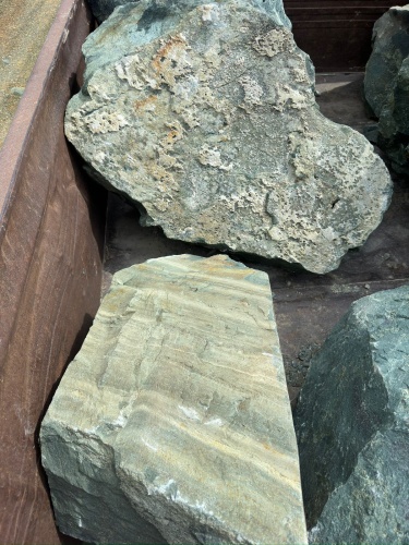 Ландшафтные глыбы зелёные 200-500 килограмм купить в Долгопрудном