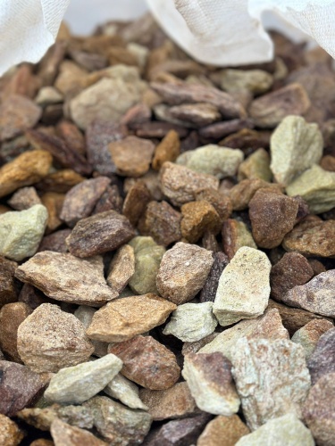 Златолит персиковый декоративная каменная крошка купить в Долгопрудном