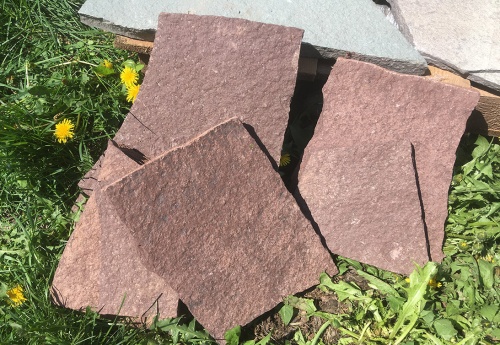 Плитняк лемезит бордовый для цоколя 1,5-2 см купить в Долгопрудном