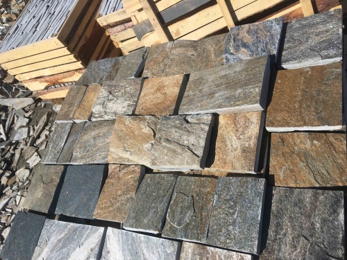 Плитка пилёная златолит Уральский для цоколя, отмостки купить в Долгопрудном