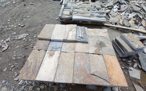 Плитка пилёная златолит Уральский для цоколя, отмостки купить в Долгопрудном