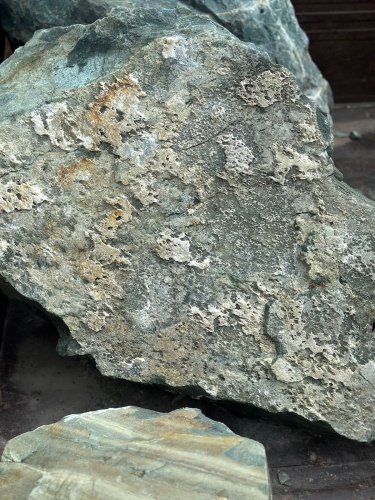 Ландшафтные глыбы зелёные 200-500 килограмм купить в Долгопрудном