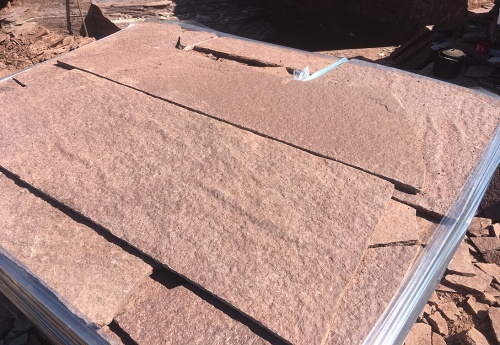 Плитняк лемезит бордовый для облицовки цоколя 20-25 мм  купить в Долгопрудном