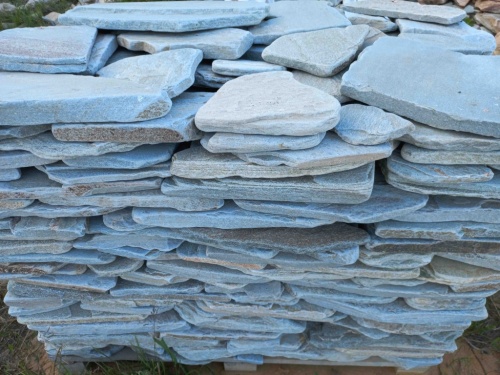 Плитняк златолит зелёный галтованный для цоколя купить в Долгопрудном