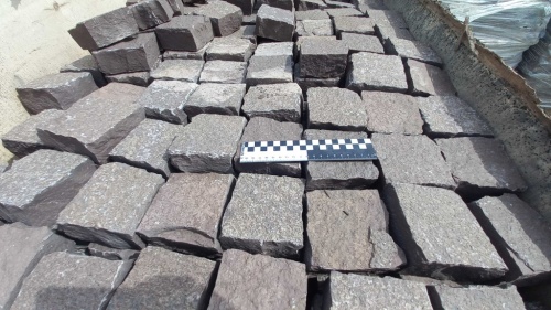 Лемезит колотая брусчатка 10 * 10 см. для парковки купить в Долгопрудном